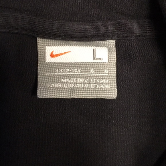 Black youth Nike sweatshirt - Picture 2 of 5
